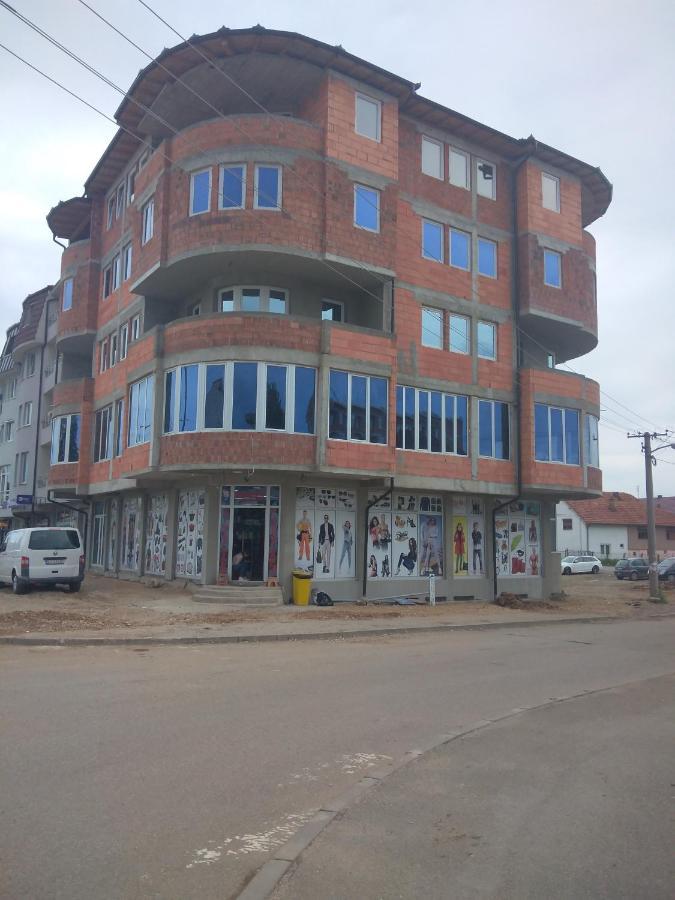 Vila Centar Mb Bed & Breakfast Sjenica Eksteriør bilde