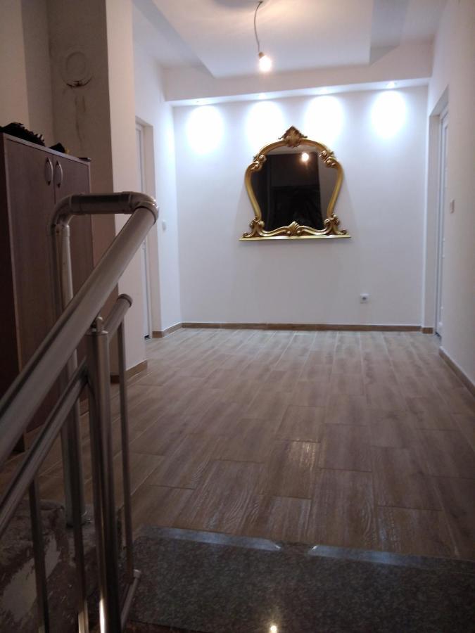 Vila Centar Mb Bed & Breakfast Sjenica Eksteriør bilde