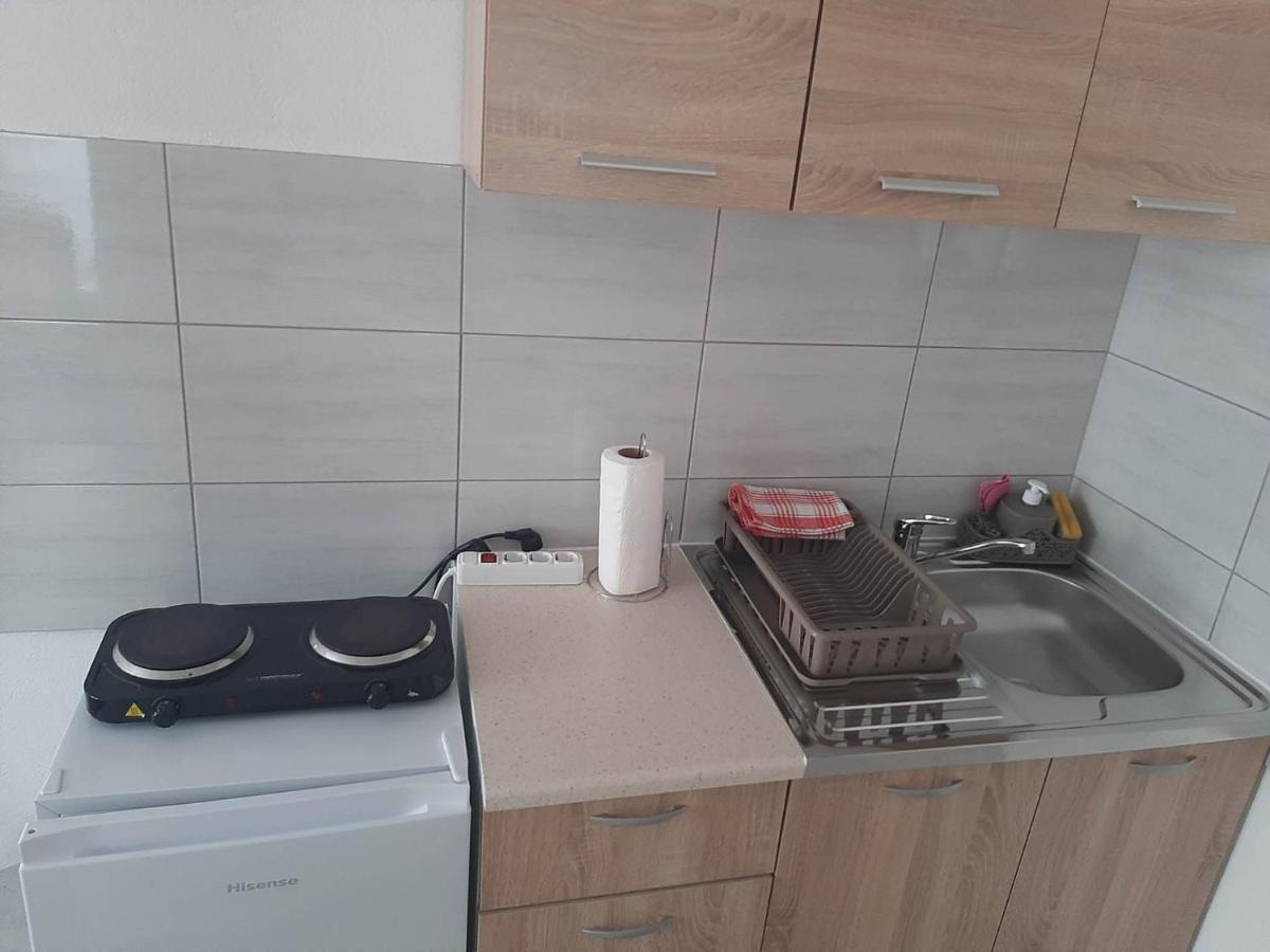 Vila Centar Mb Bed & Breakfast Sjenica Eksteriør bilde
