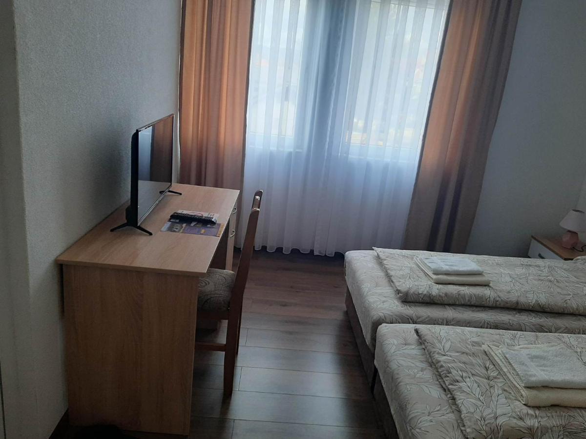 Vila Centar Mb Bed & Breakfast Sjenica Eksteriør bilde